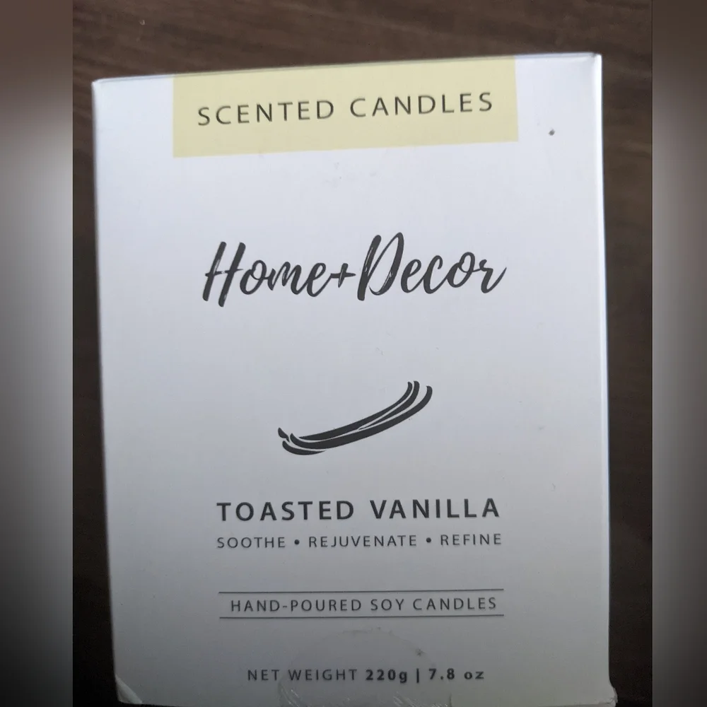 [NIB] Home Decor - Organic Scented Aromatherapy Candle Wood Wick Toasted Vanilla